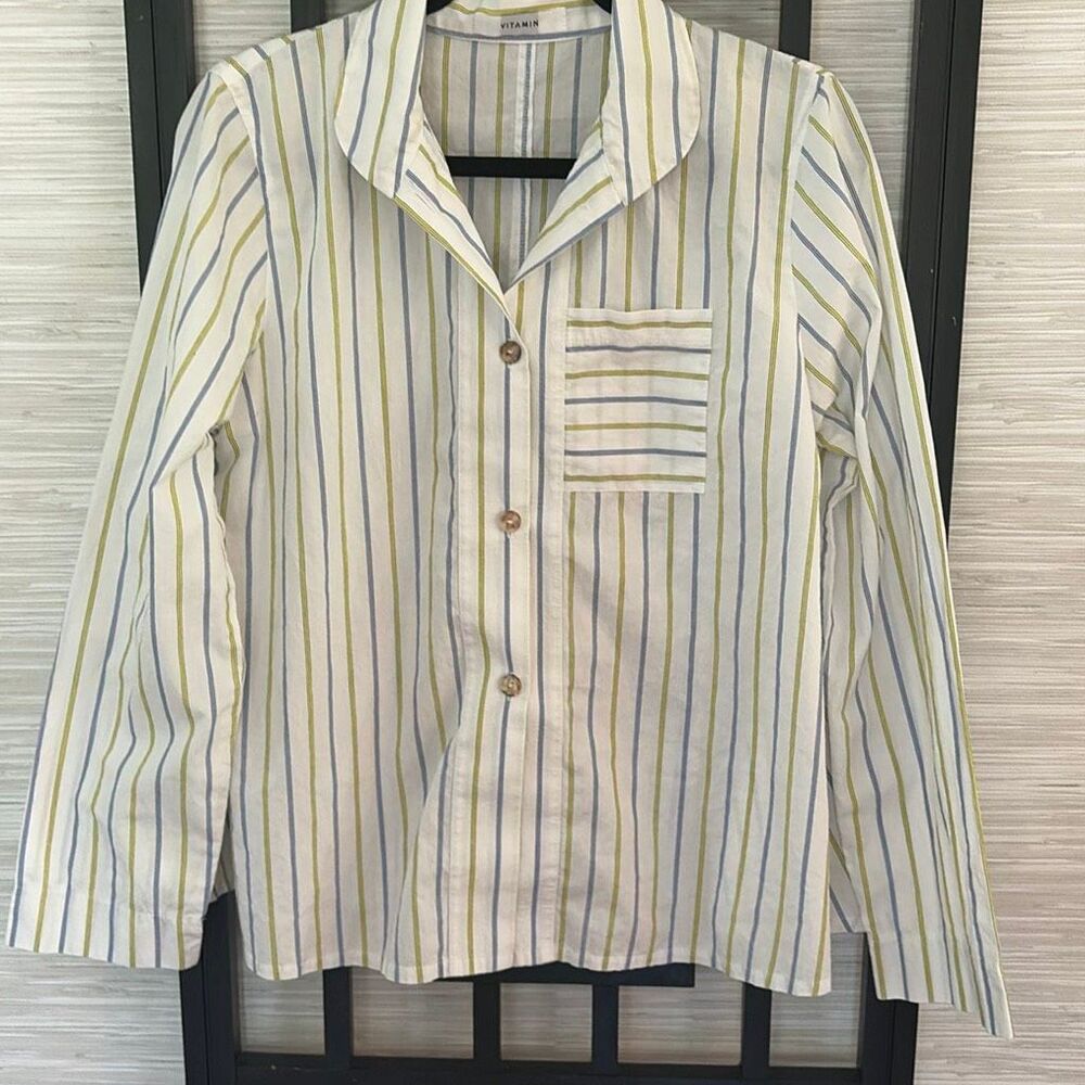 Vitamin 100% cotton, white blue and yellow striped lounge top long sleeves, blou